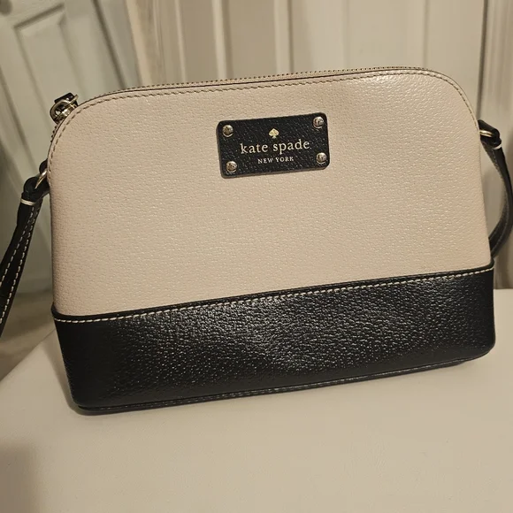 KATE SPADE NEW YORK Crossbody Shoulder  Black and Cream Handbag Purse. - Picture 4 of 11